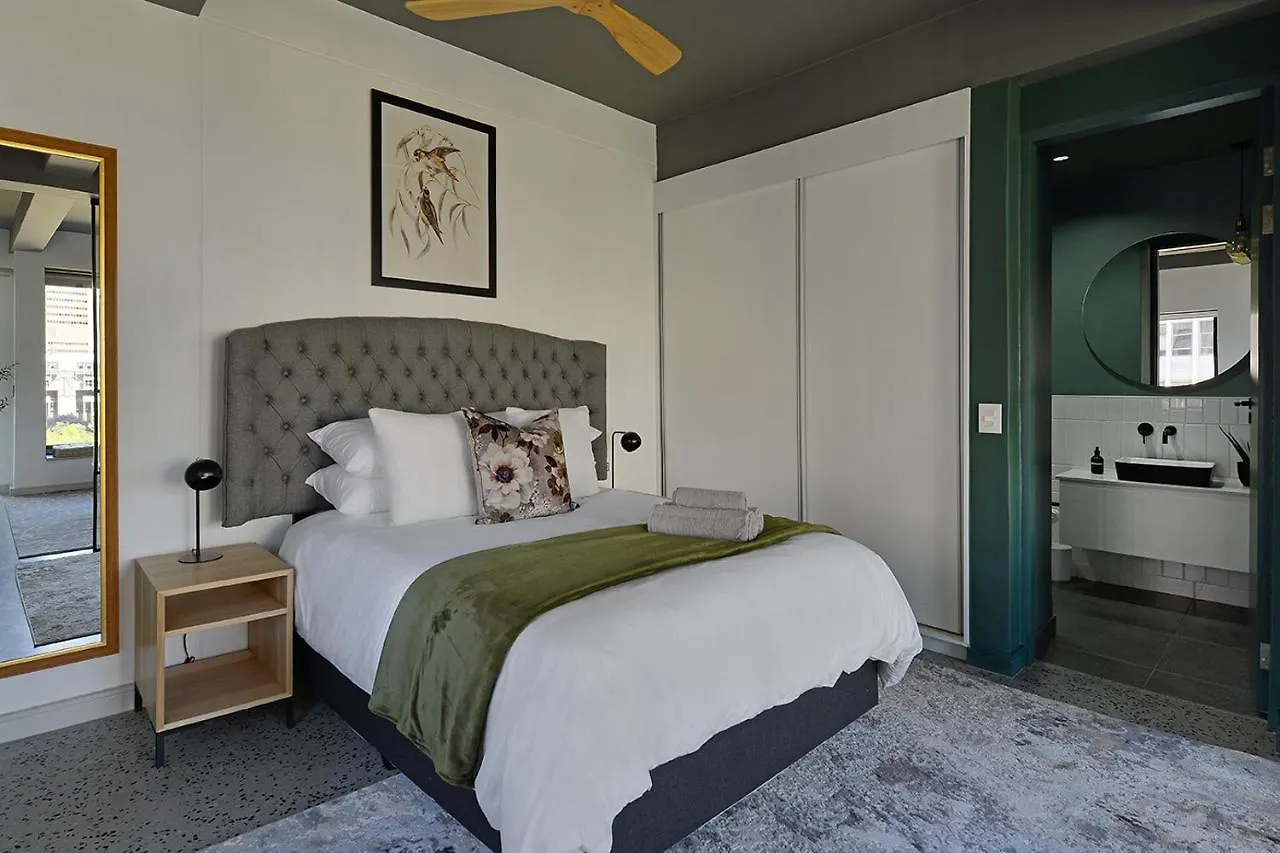 Ira - Luxury Apt With City & Mountain Views Cape Town 0*,
